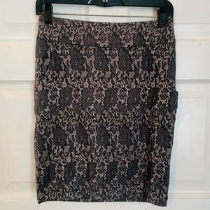 Forever 21 gray floral pencil skirt medium